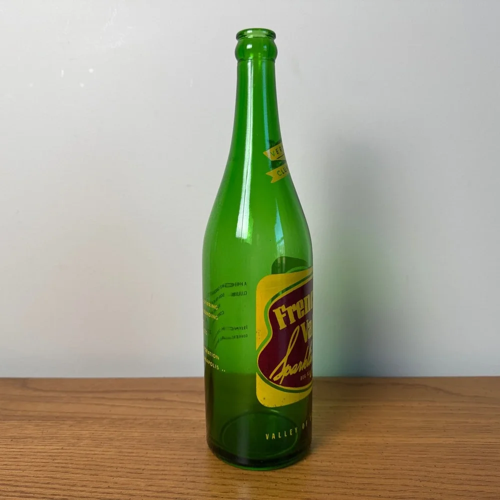 Vintage French Lick Valley Sparkling Water Green Glass‎ Bottle 1 Pint 8 Oz ACL